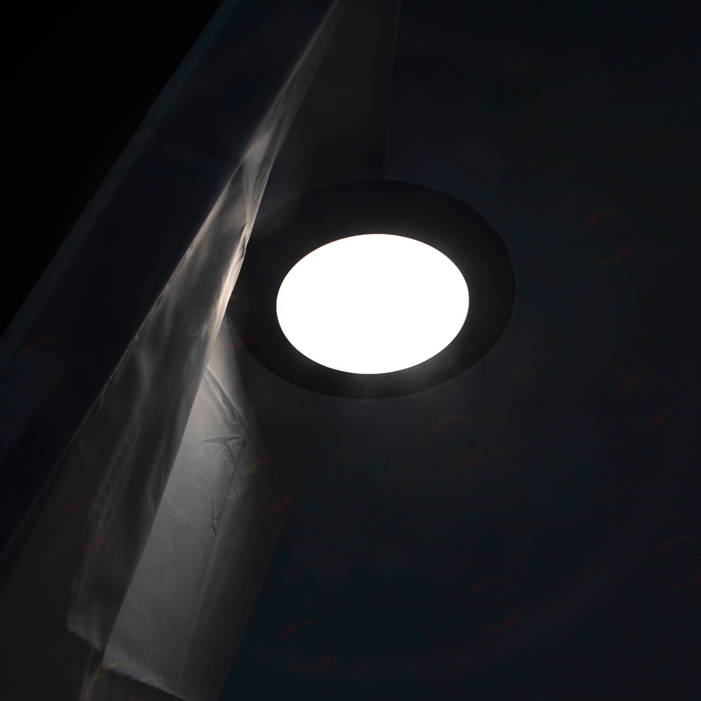 Cantilever Umbrella Tent Light